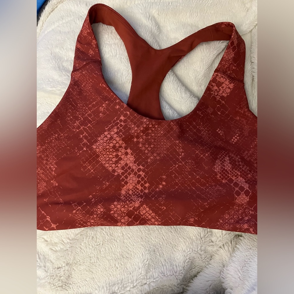 Old Navy Active Wear Orange/Red Snake Skin Pattern Sports Bra